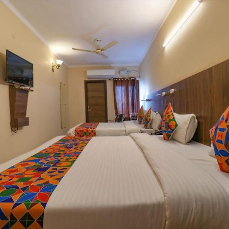אמריצר Hotel Golden Sunrise Inn מראה חיצוני תמונה