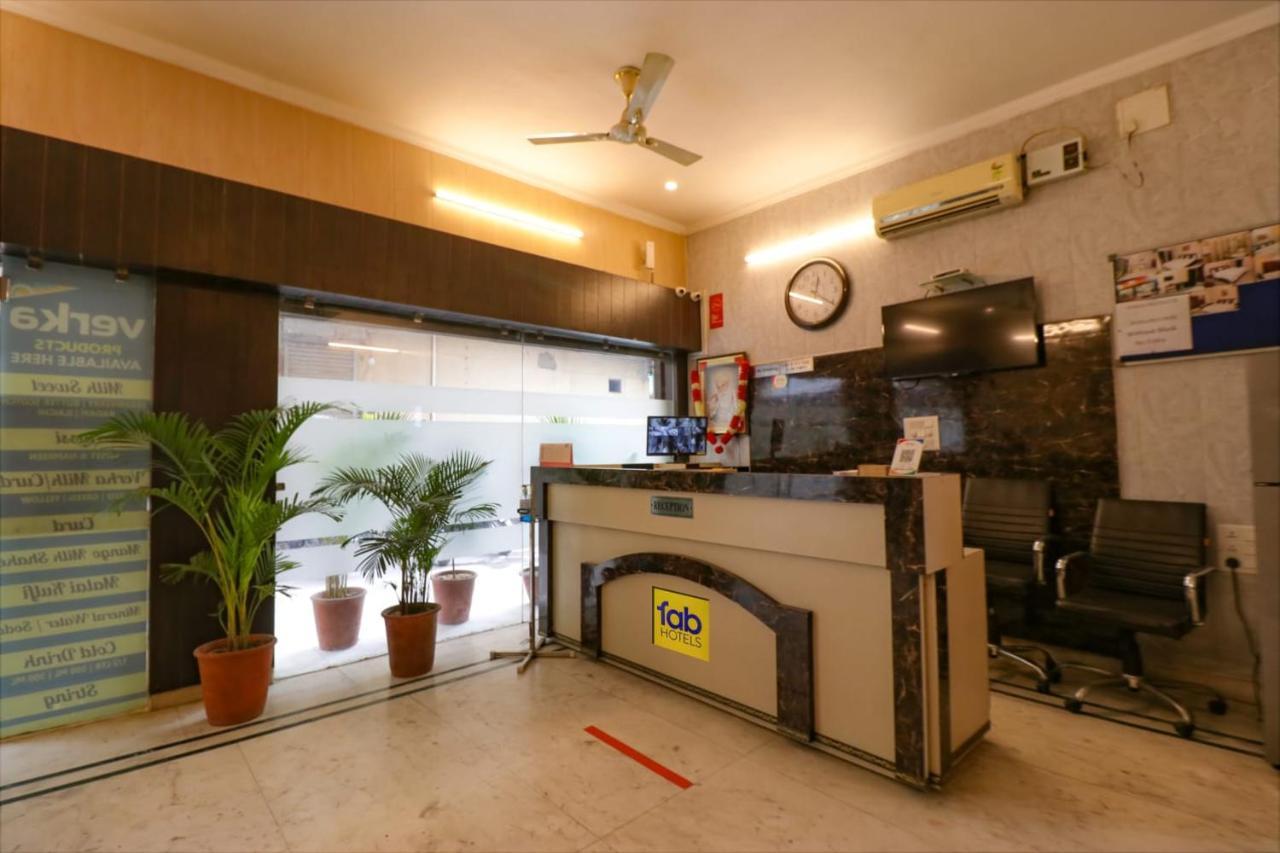 אמריצר Hotel Golden Sunrise Inn מראה חיצוני תמונה