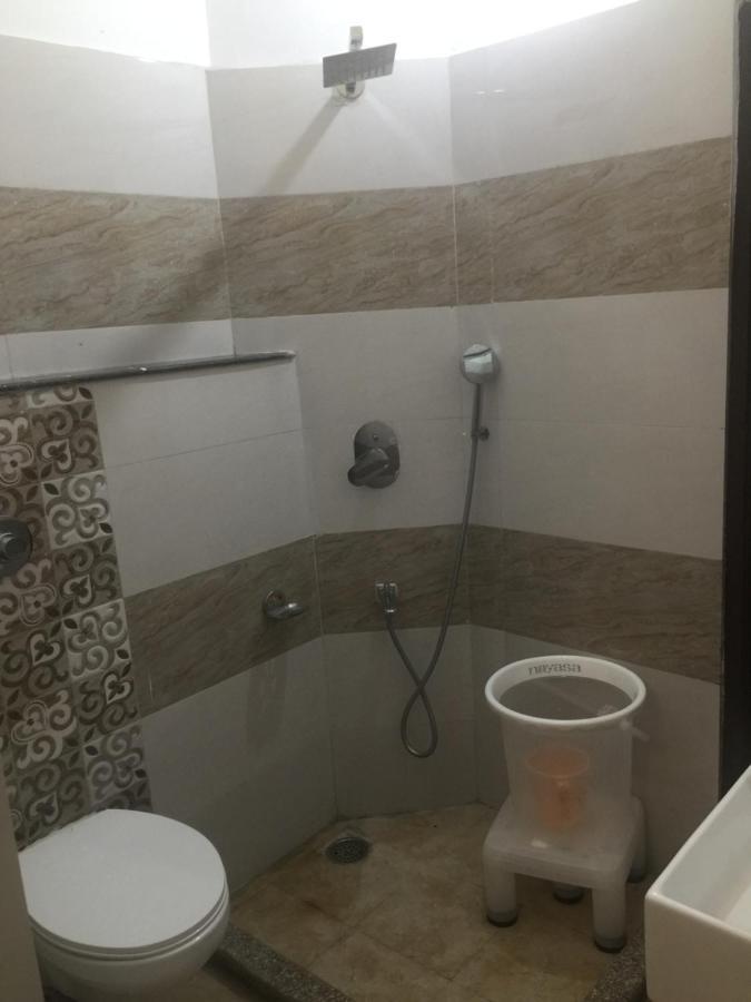 אמריצר Hotel Golden Sunrise Inn מראה חיצוני תמונה